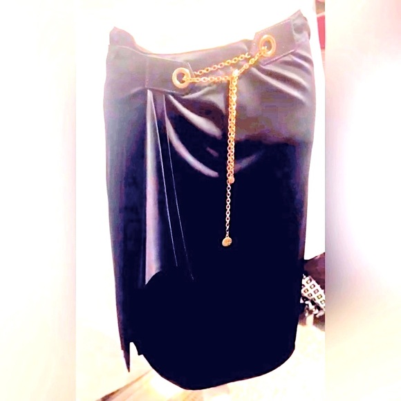 🎱NWT🎱GUCCI Skirt Black🎱 - Picture 5 of 14